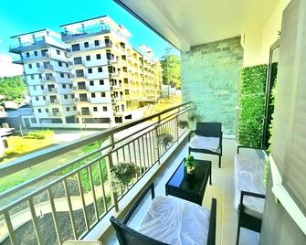 Bristle Ridge (318) 1209 Condo Unit Rental - Baguio - Balcony