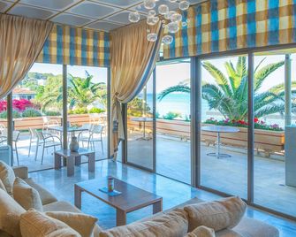 Golden Sand Hotel - Karfas