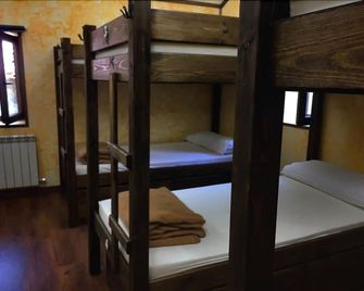 Albergue Villa de Bulnes - Camarmeña - Habitación