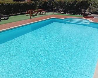 Hotel Vitorio - Кудільєро - Басейн