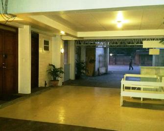 Mainstreet Pension House - Bacólod - Lobby