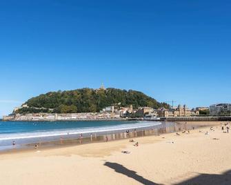 لايم هوم سان سيباستيان ثوبيتا كاليا - سان سباستيان - شاطئ