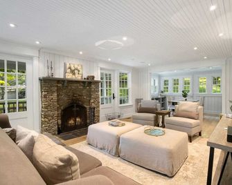 Valley Farmhouse Retreat - Valle Crucis - Obývací pokoj