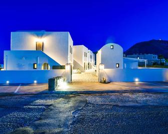 Sun Springs Suites - Kamari - Pool