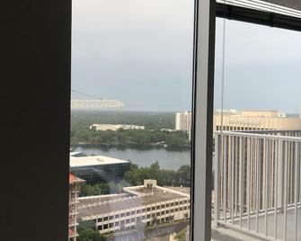 Rooftop pool highrise views - Orlando - Balkong
