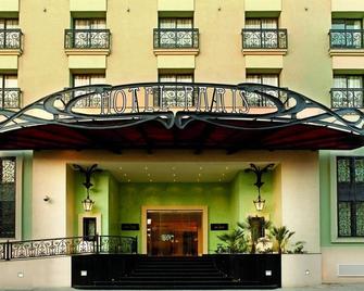 Concorde Paris - Tunis - Budynek