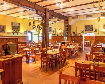 هوتل ريجينسبورج هيرزوجشوف آم دوم - رغينسبورغ - مطعم