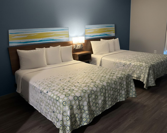 HomeTowne Studios by Red Roof Bradenton - Bradenton - Soverom