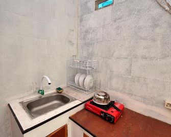 Dieng galamping syari'ah - Wonosobo - Kitchen