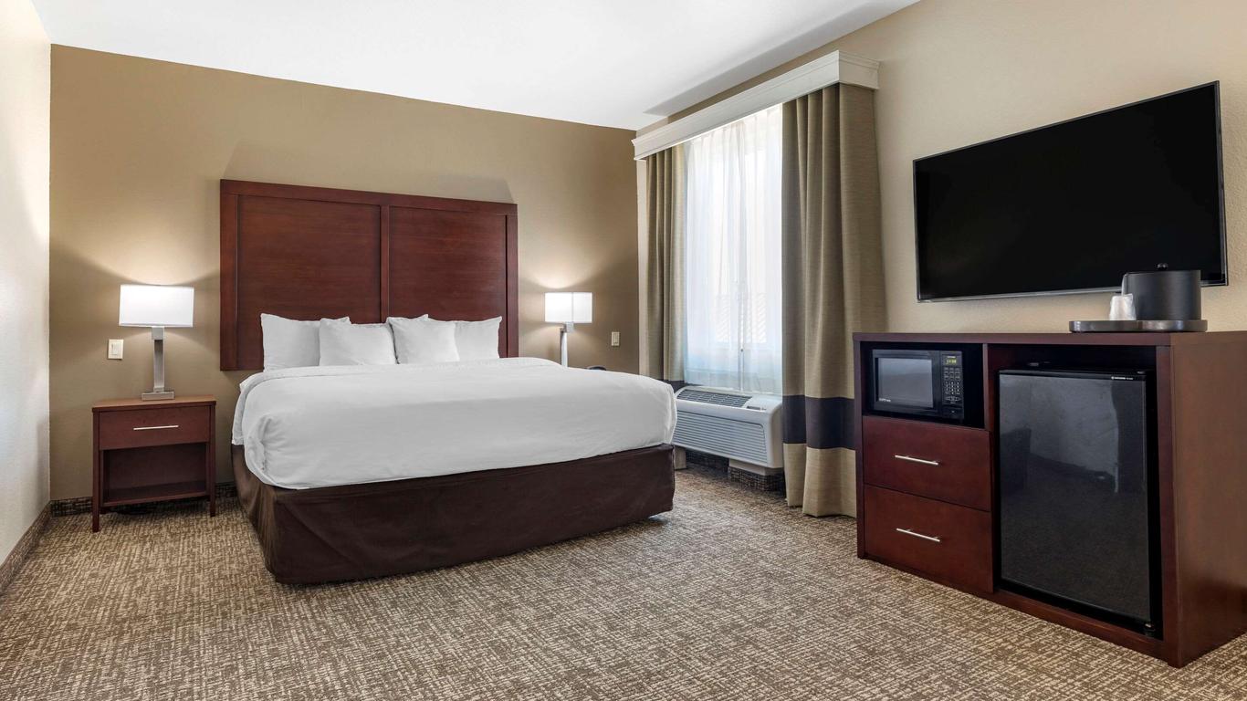 Comfort Suites Plano - Dallas North