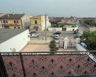 Vacation Home 'Villa Fava' a few km. from the Sea, Mountain and Lake - Falciano del Massico - Balcón