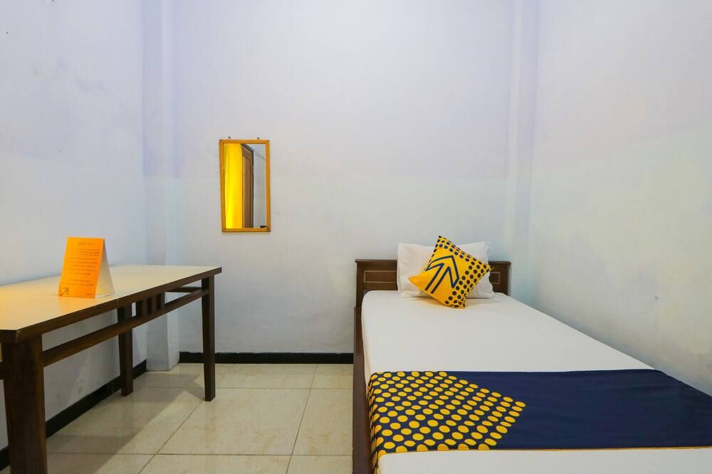 Hotel O Sumpil Syariah - מאלאנג - חדר שינה