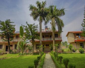 Jungle Nepal Resort - Sauraha - Edificio