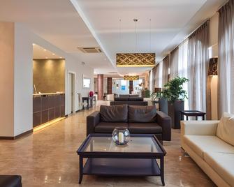 Hotel For You - Olbia - Lobby