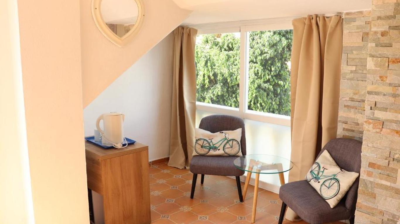 Hostal La Paloma I