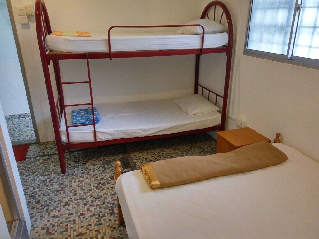 ديسكفري مالاكا هوستل - مالاكا - غرفة نوم