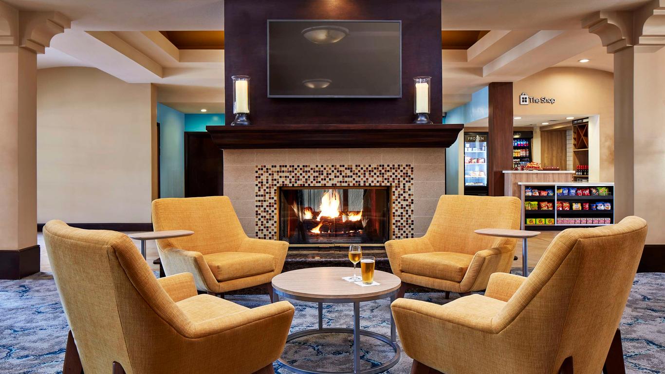 Hilton Garden Inn Valencia at Six Flags