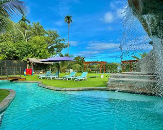 Palau Central Hotel - Koror - Zwembad