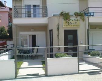 Apartments Eleni 4 Seasons - Chaniotis - Building