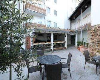 Apartment in Essen Near Messe Essen - Essen - Patio