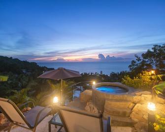 The new luxury architect modern villa in Haad Yao with huge amazing seaview. - Ko Pha Ngan - Piscine
