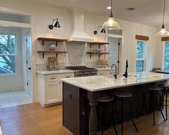 Charming 4-bedroom house set in scenic foothills of the Texas Hill Country. - Helotes - Cocina