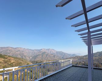 Secret Escape Resort - Solan - Balcony
