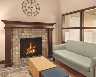 Country Inn & Suites by Radisson, Dayton South, OH - Dayton - Sala de estar