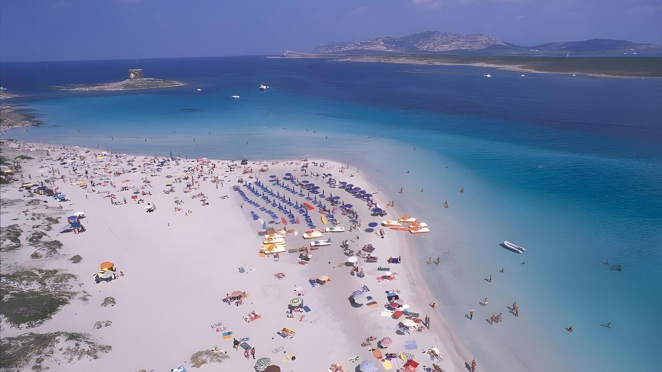 كالا روزا كلوب هوتل