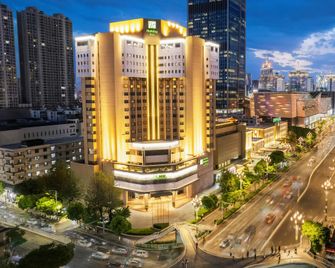 Holiday Inn Kunming City Centre By IHG - Kunming - Bygning