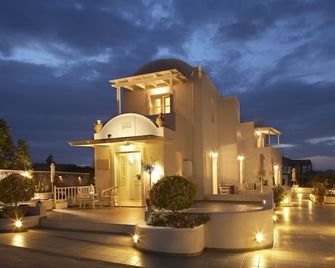 Meli Meli - Fira - Gebäude