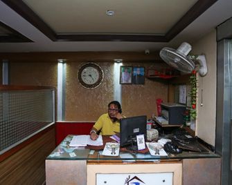 Rama O Hotel & Restaurant - Tūndla - Front desk