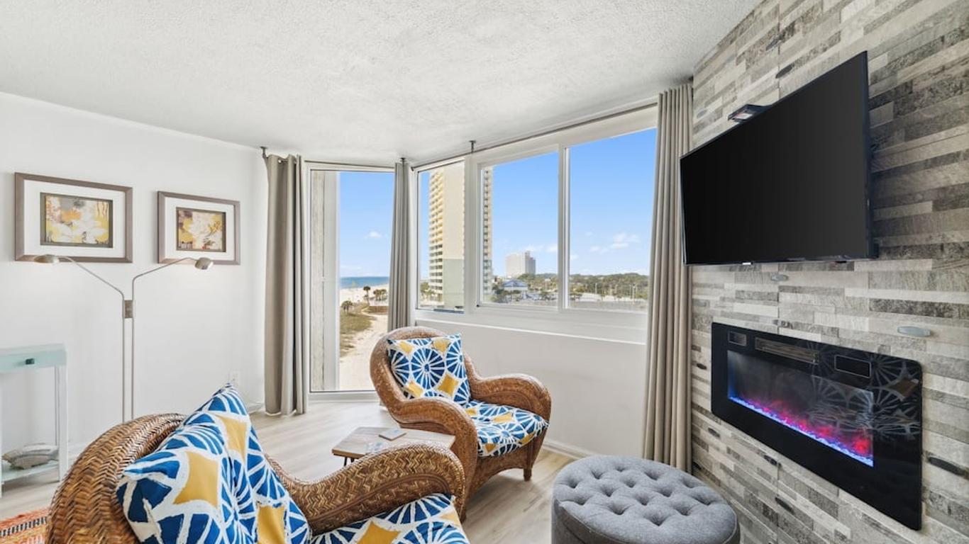 Top Of The Gulf 410 - Beach Front Resort Condo - Renovated Like New