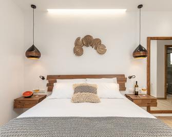 Galazia Boutique Apartments - Naxos - Bedroom