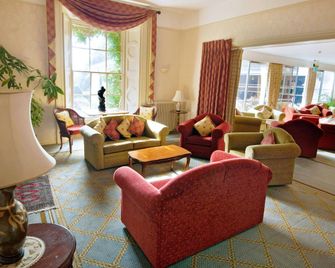 بينمر مانور هوتل - فالموث - ردهة