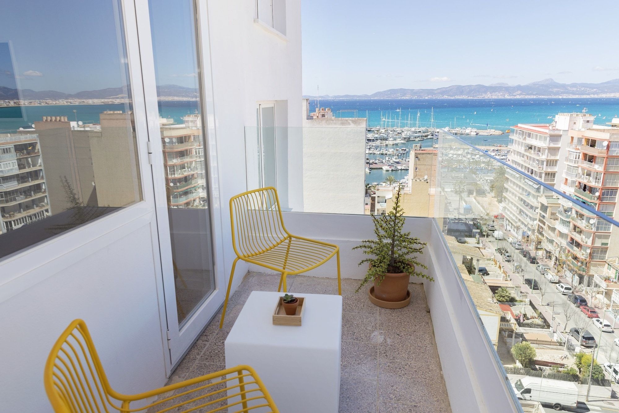 whala!fun - S'Arenal - Balkon
