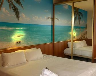 Cambrils Paradise -Special Offer- - Cambrils - Chambre