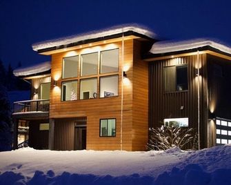 Amazing Modern Home - Stunning Views, Near Ski Area - Girdwood - Edificio