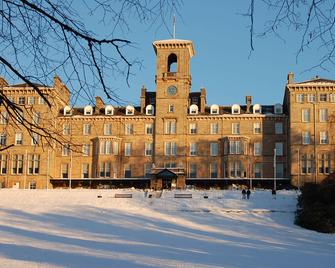 DoubleTree by Hilton Hotel Dunblane Hydro - Dunblane - Building