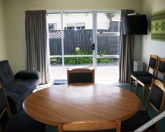 Cedar Court Motel - Napier - Τραπεζαρία