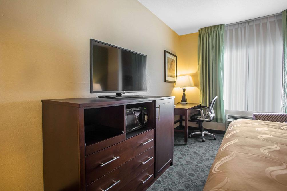 Quality Inn Suites 47 9 5 Bloomington Hotel Deals