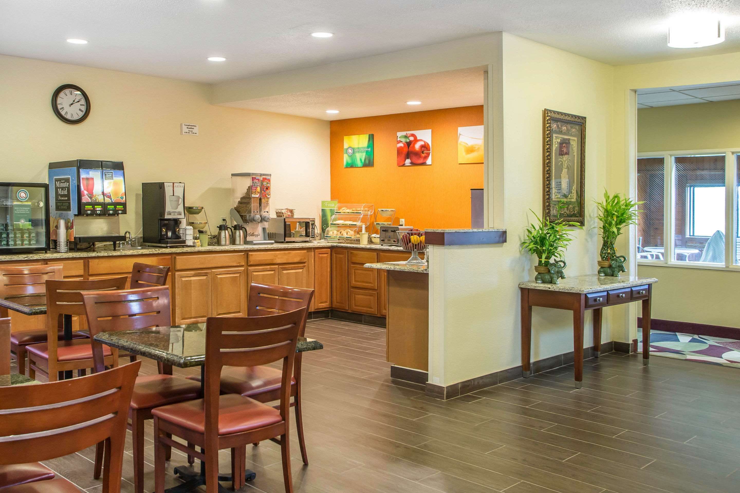 Quality Inn Suites 47 9 5 Bloomington Hotel Deals