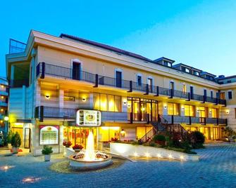 Hotel Parco Delle Rose - San Giovanni Rotondo - Edificio