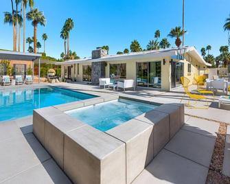 Swank House! Midcentury Designer Showplace! 4 Master Suites! Pool! Spa! Mt Views - Palm Springs - Piscina