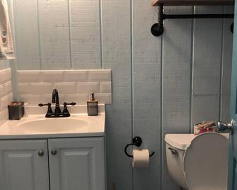 Sand Dollar Studio, Private Studio - Deadman's Cay