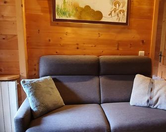 Bienvenue dans notre chalet! Appartement Les Sitelles - Le Grand-Bornand - Wohnzimmer