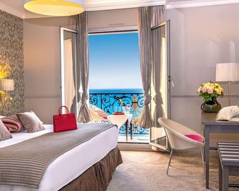 Hôtel Le Royal Promenade des Anglais - ניס - חדר שינה