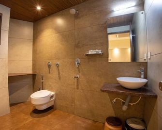 Metro Plaza Hotel - Mangalore - Baño