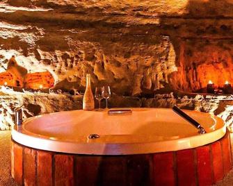 The lovers' retreat - Canelli