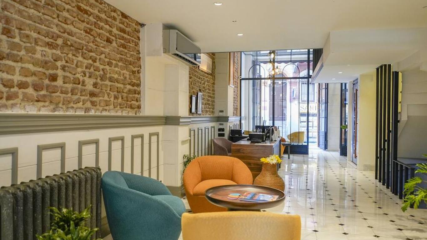 Taksim Avenue Hotel